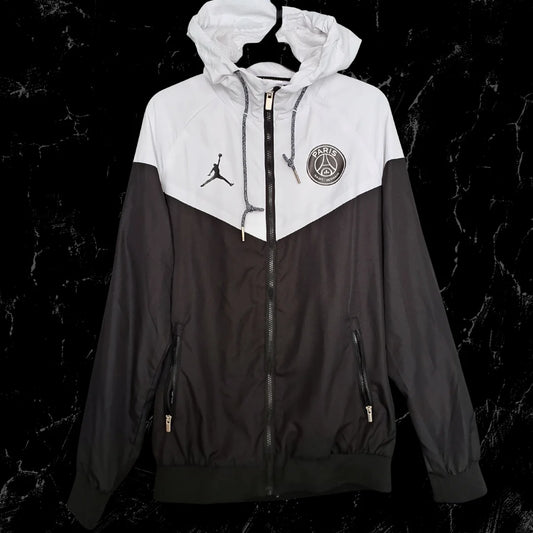 CHAQUETA PSG JORDAN NEGRA Y BLANCA