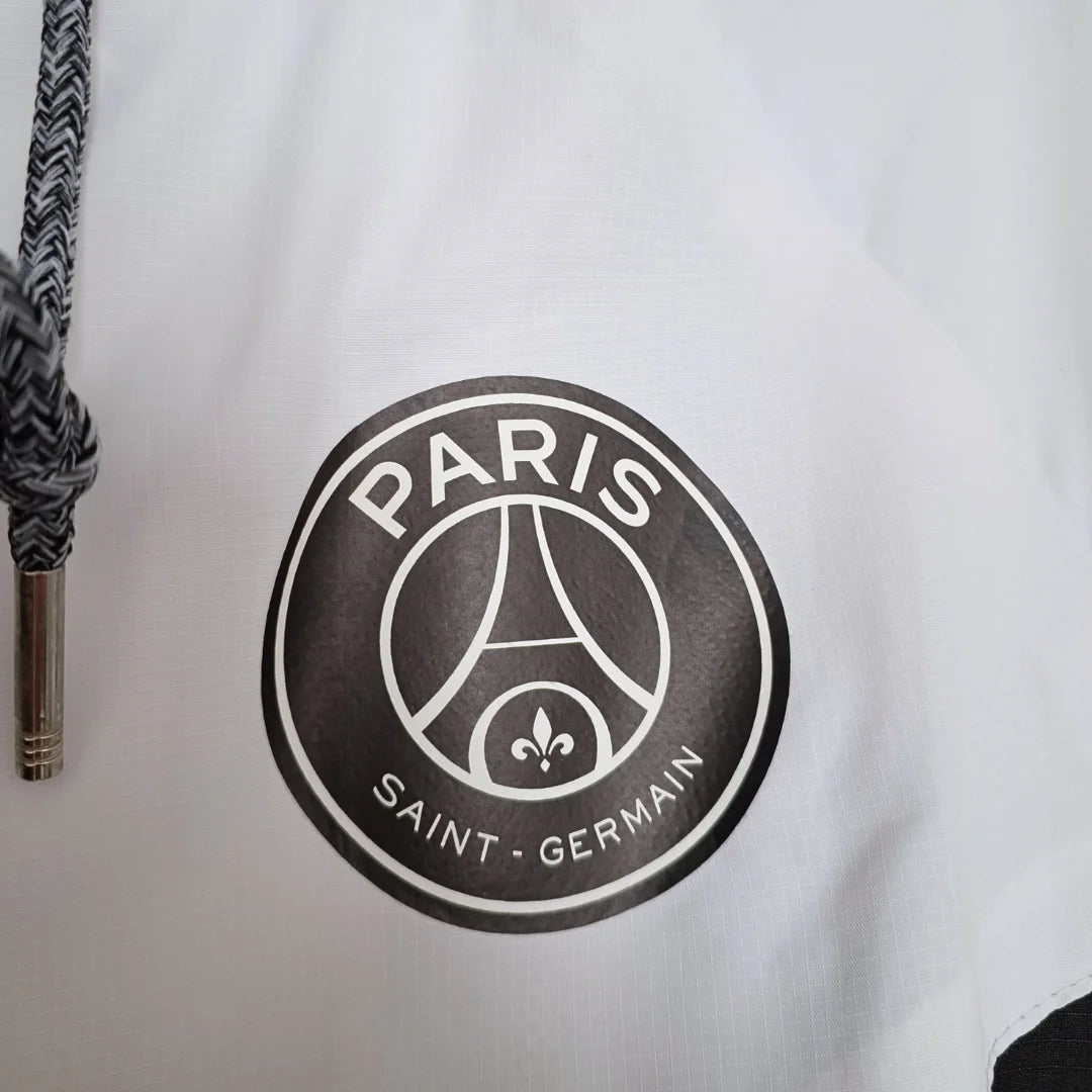 CHAQUETA PSG JORDAN NEGRA Y BLANCA