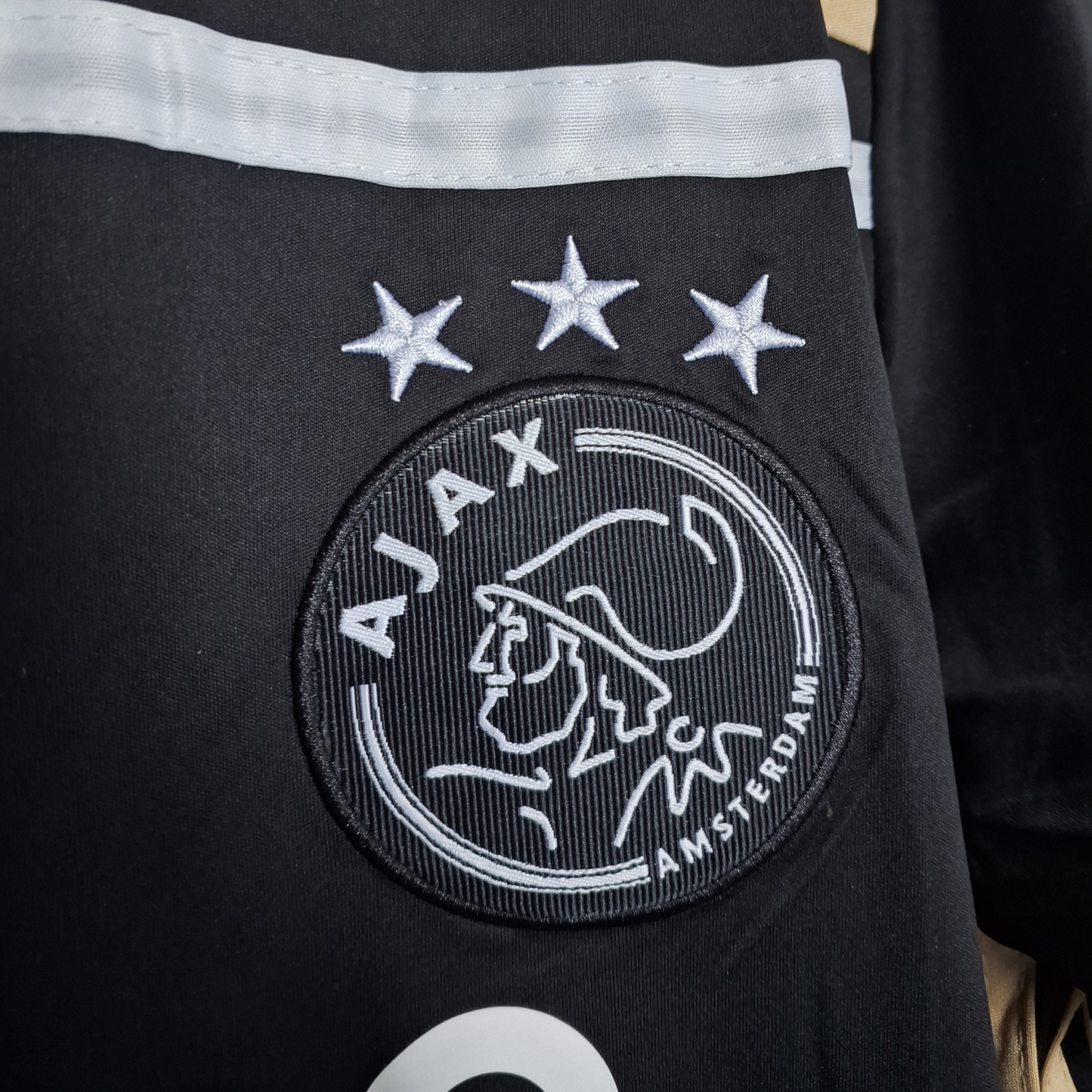 AJAX VISITANTE 2018-19