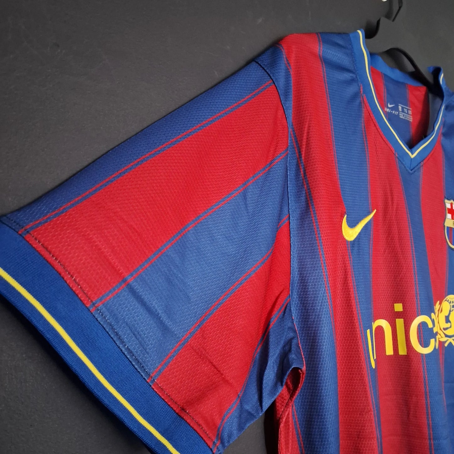 F.C BARCELONA 09/10