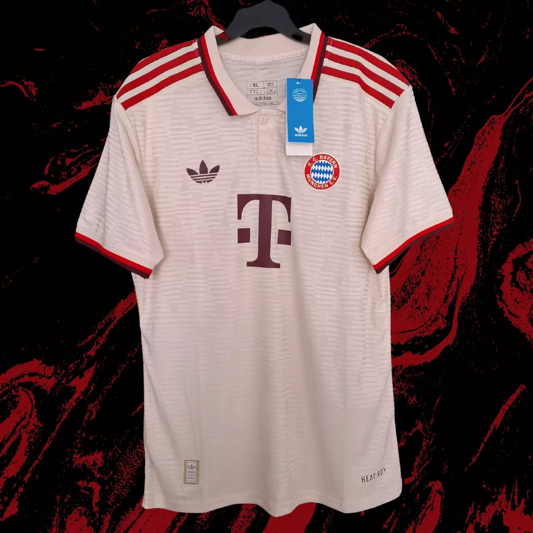 BAYERN MUNICH 24/25 TERCERO