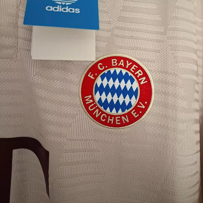 BAYERN MUNICH 24/25 TERCERO